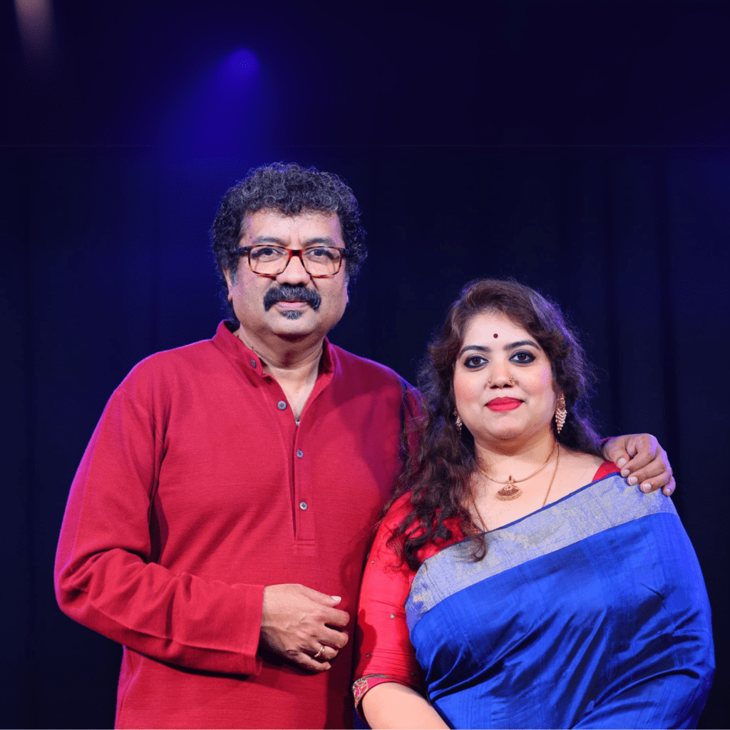 Arundathi-Vasishta-Anusha-A-N-with-musician-praveen-d-rao